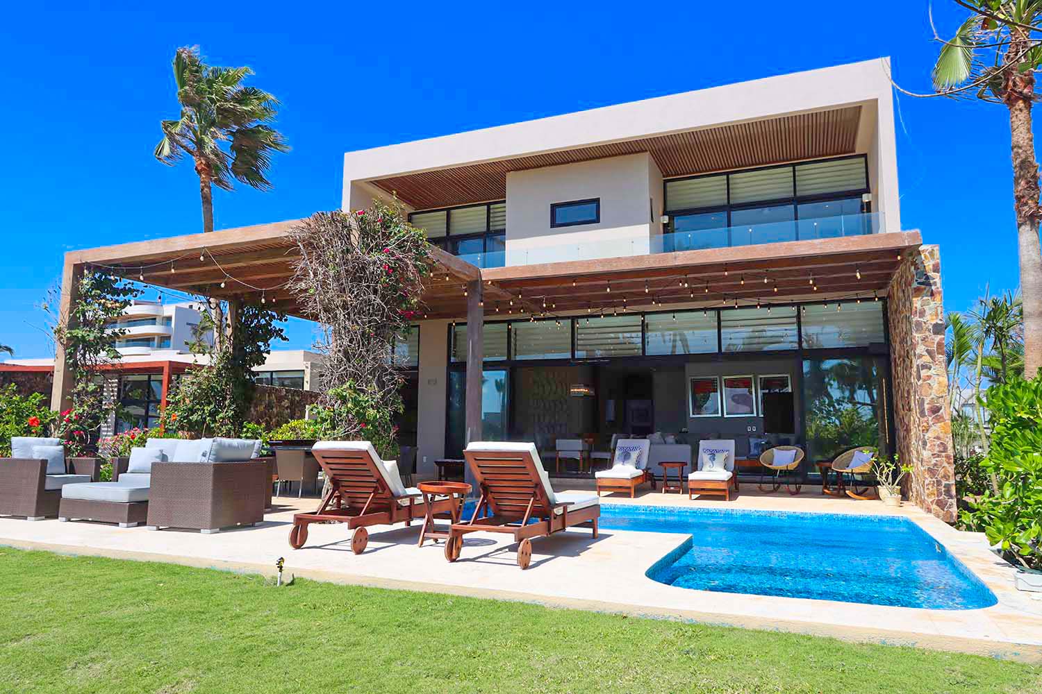 Fachada - Villa Delta 4